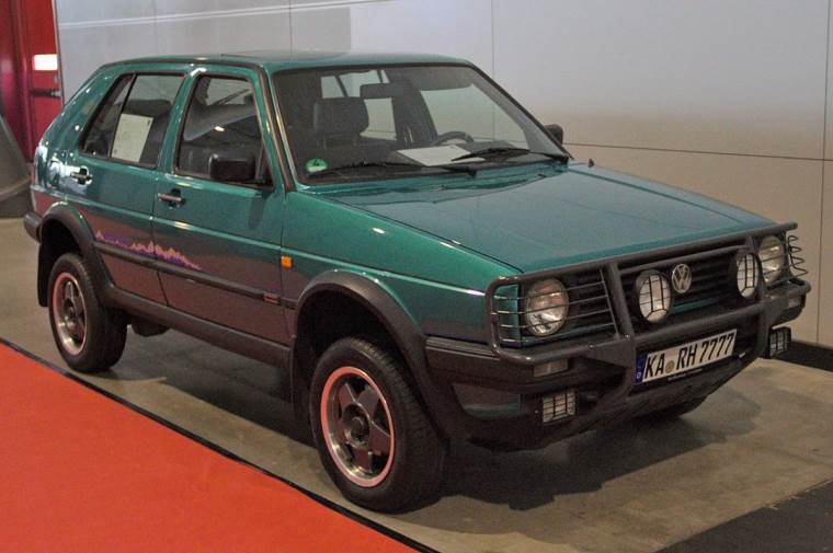VW Golf Country _ Foto Wikimedia Alexander Migl.jpg