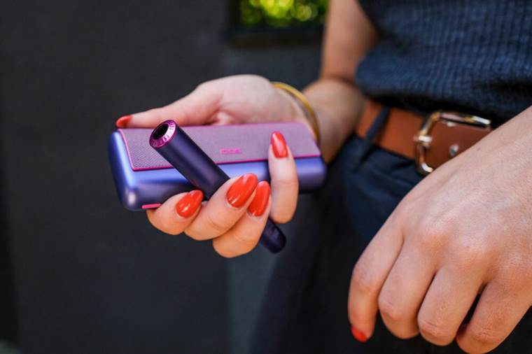 IQOS ILUMA Neon Purple