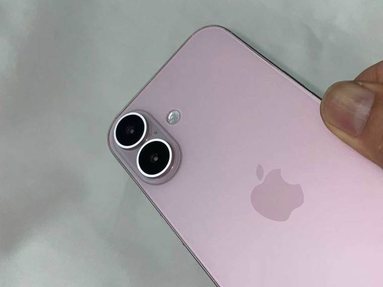 iPhone 16 dummy jedinica
