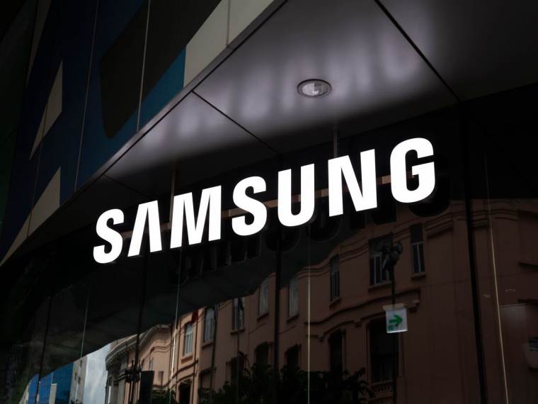 Samsung logo _ Foto Shutterstock.jpg