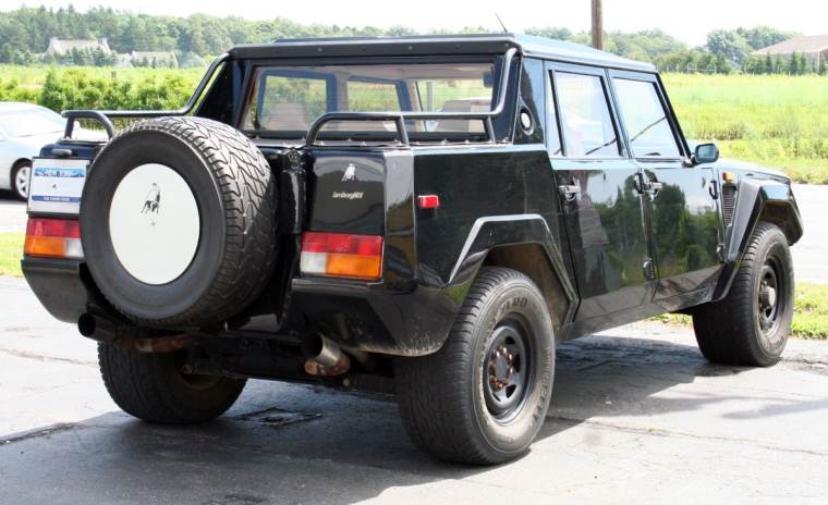 Lamborghini LM 002 _ Rambo Lambo _ Foto Wikimedia Mr.choppers.jpg