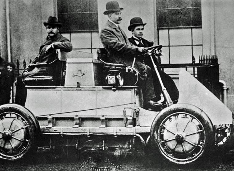 Lohner-Porsche _ prvi hibrid _ Foto Wikimedia Public domanin.jpg