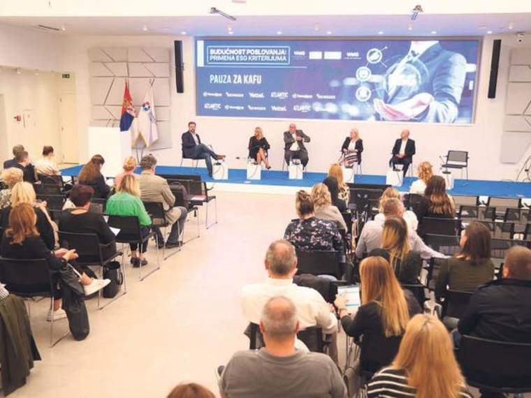 Konferencija Budućnost poslovanja Primena ESG kriterijuma _ Foto Kurir Petar Aleksić (2).jpg