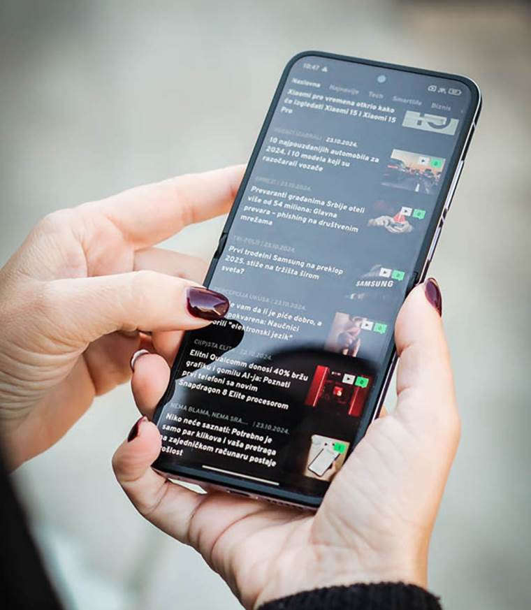 Xiaomi Mix Flip