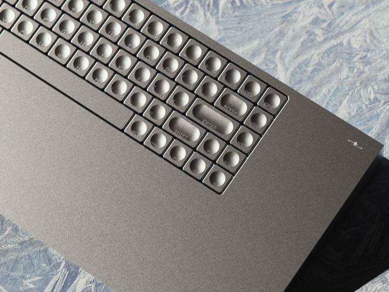 The Icebreaker tastatura _ Foto Serene Industries (3).jpg