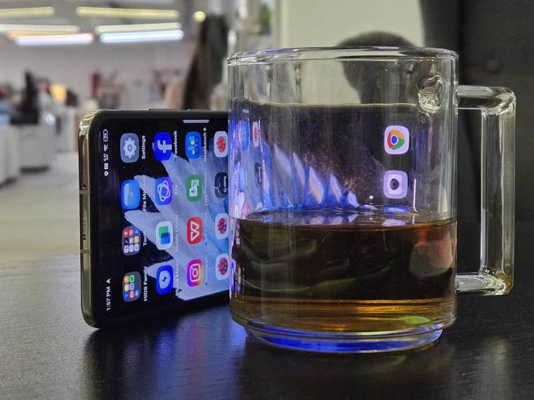 TECNO Phantom V Flip2 dostupnost