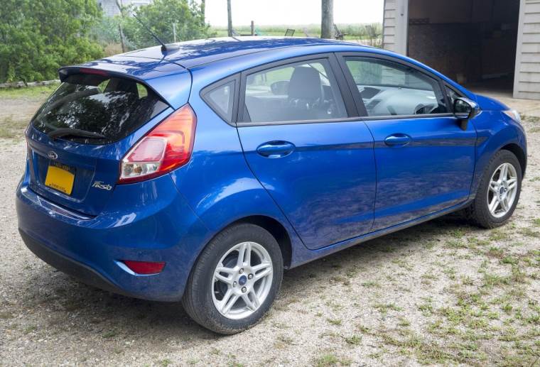 Ford Fiesta SE _ Foto Wikimedia Mr.choppers.jpg