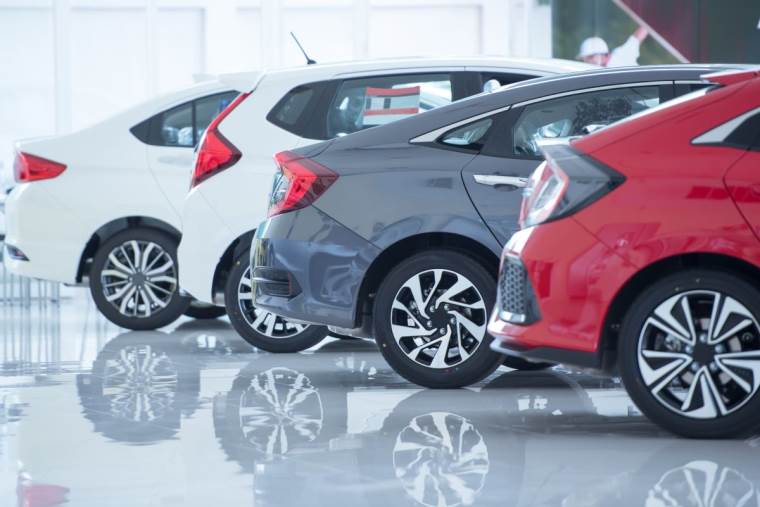 Automobili _ auto salon _ Foto Shutterstock.jpg