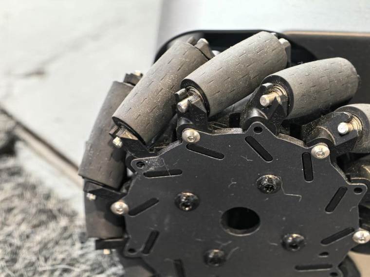 Acemate teniski robot Mecanum točak