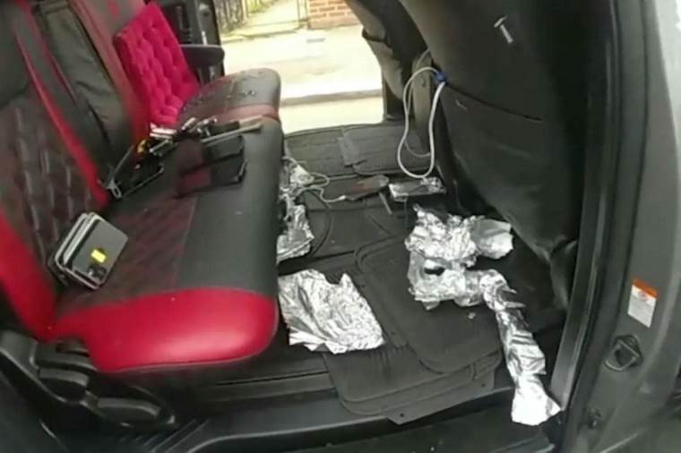 Ukradeni telefoni u automobilu uhapšenih