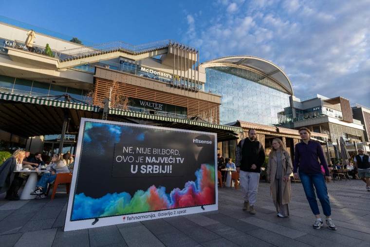 Hisense 116UXQ premijera_3.jpg