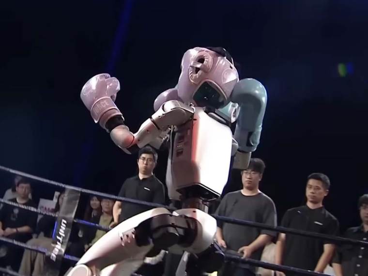Unitree G1 Humanoid Robot Boxing_ All the WILDEST Highlights _ What The Future 1-1 screenshot.jpg