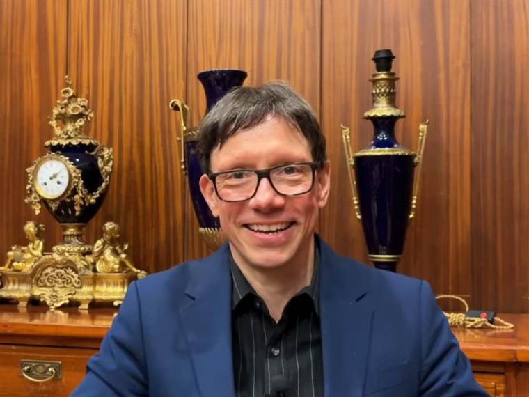 Dr Stiv Horvat