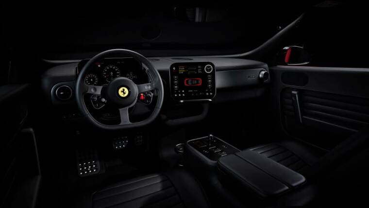Ferrari Luce enterijer 10.jpg