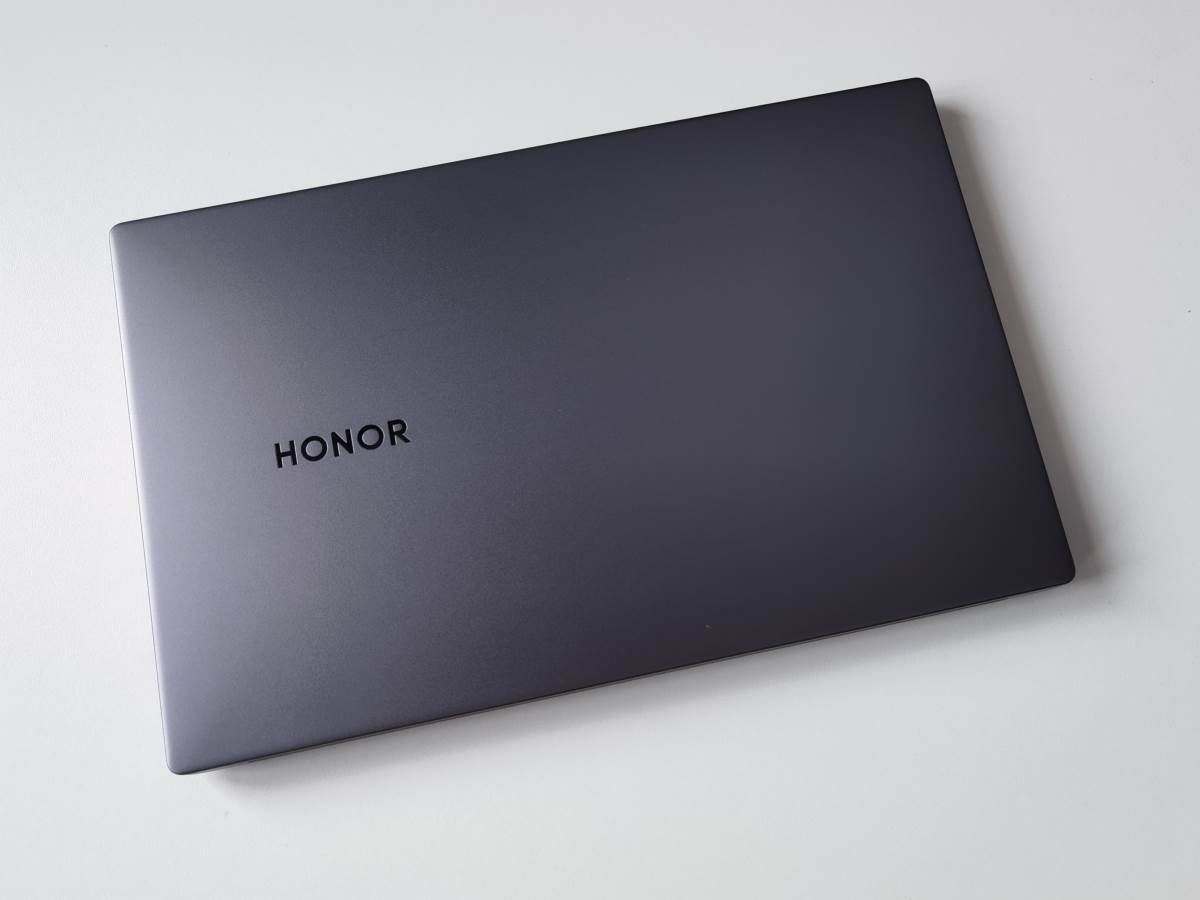 HONOR MagicBook X 15 laptop test i cena
