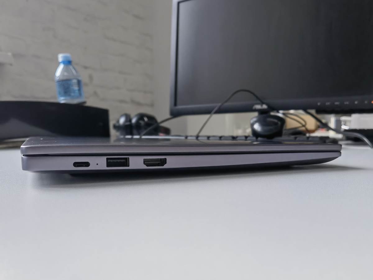 HONOR MagicBook X 15 laptop test i cena (5).jpg