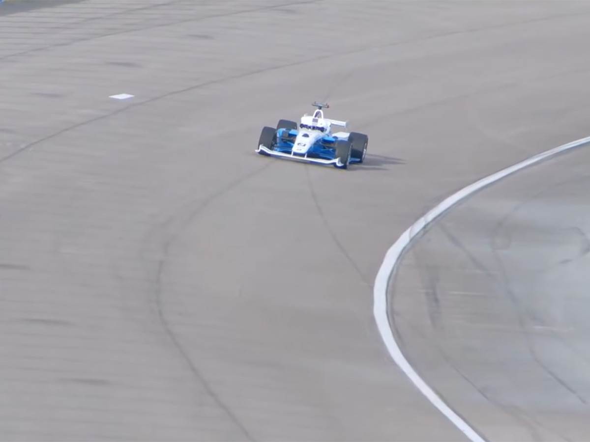 Autonomna trkačka vozila