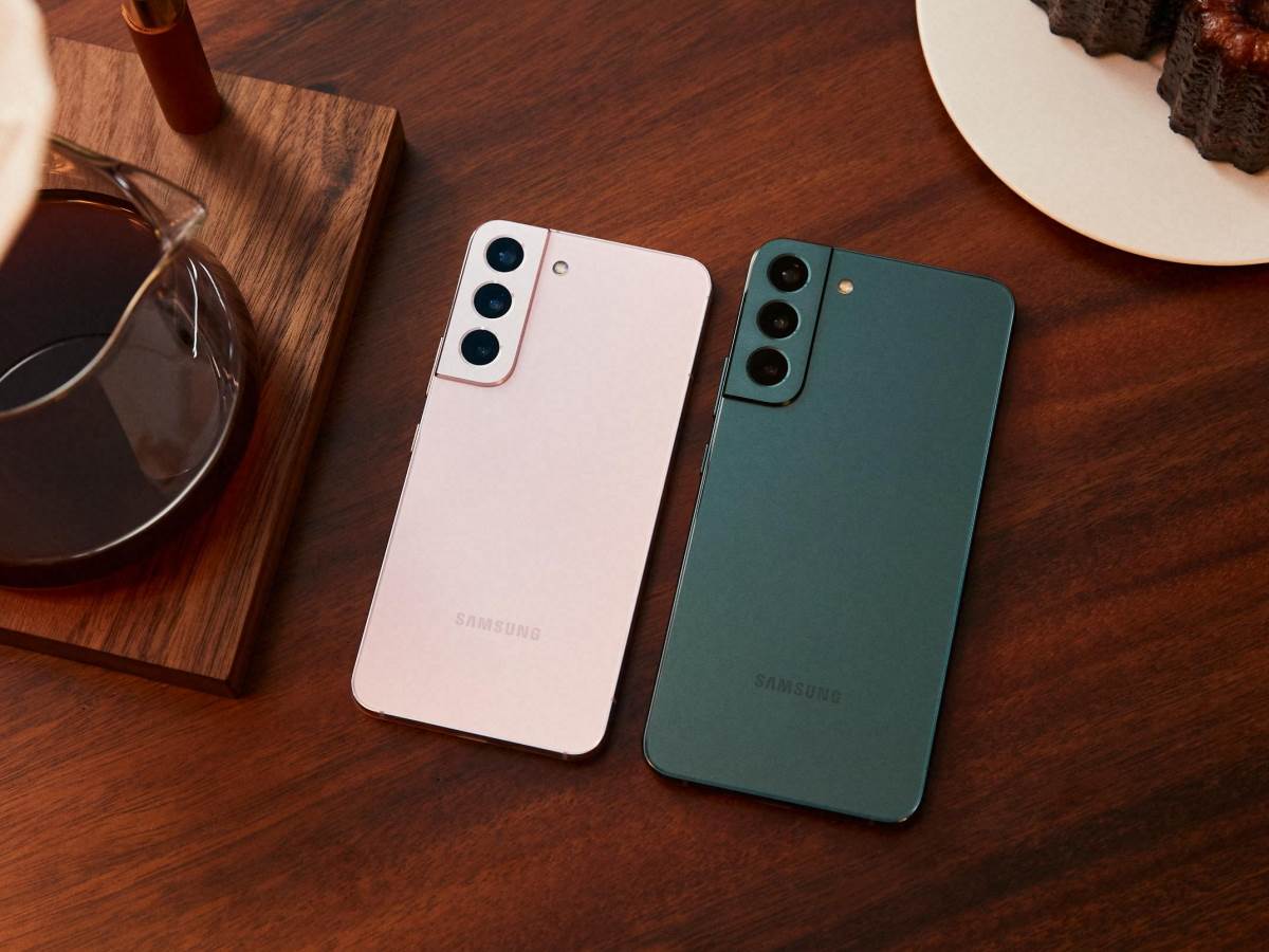 Samsung Galaxy S22 i Galaxy S22+ (7).jpg