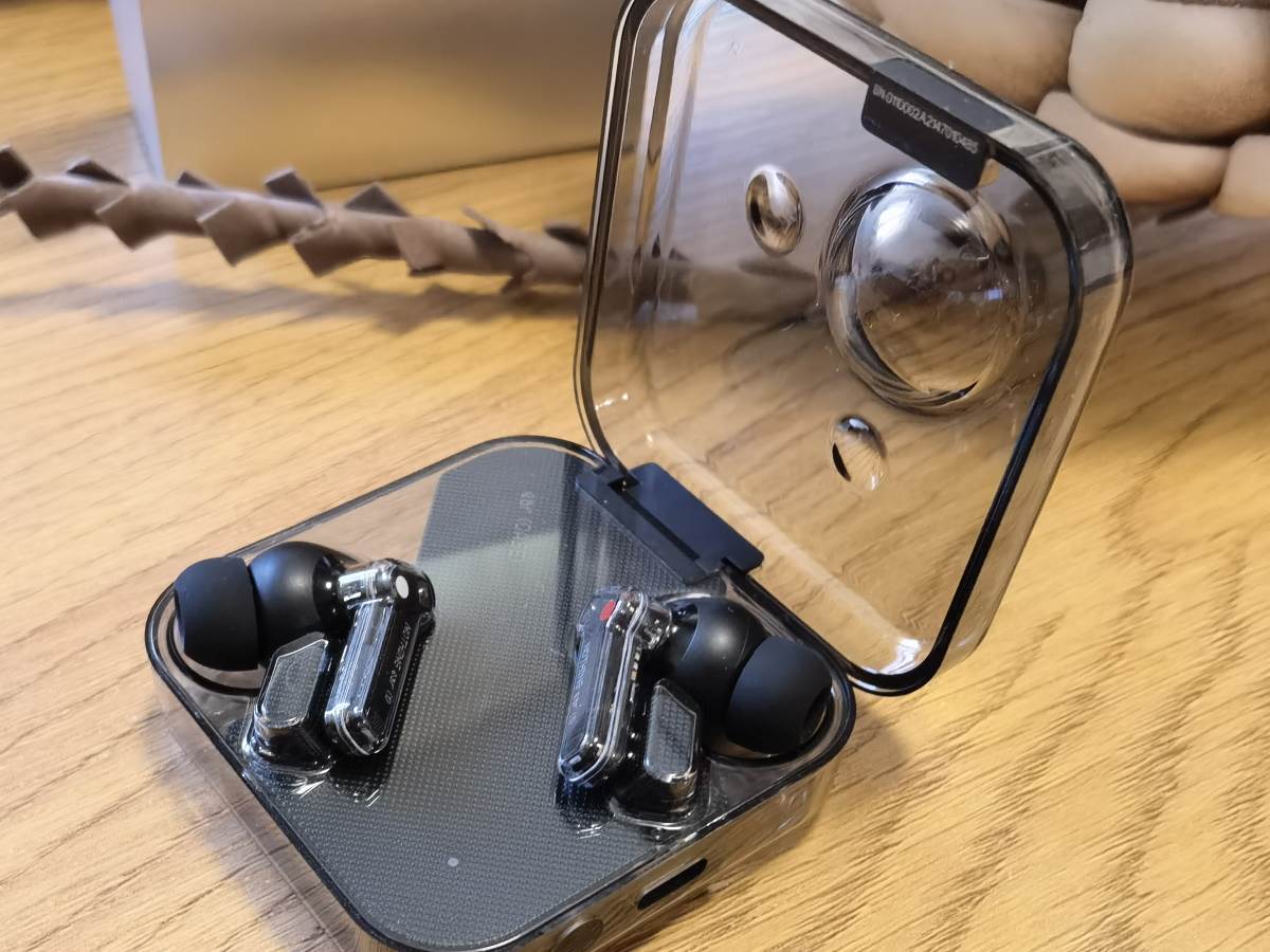 Nothing Ear1 (7).jpg