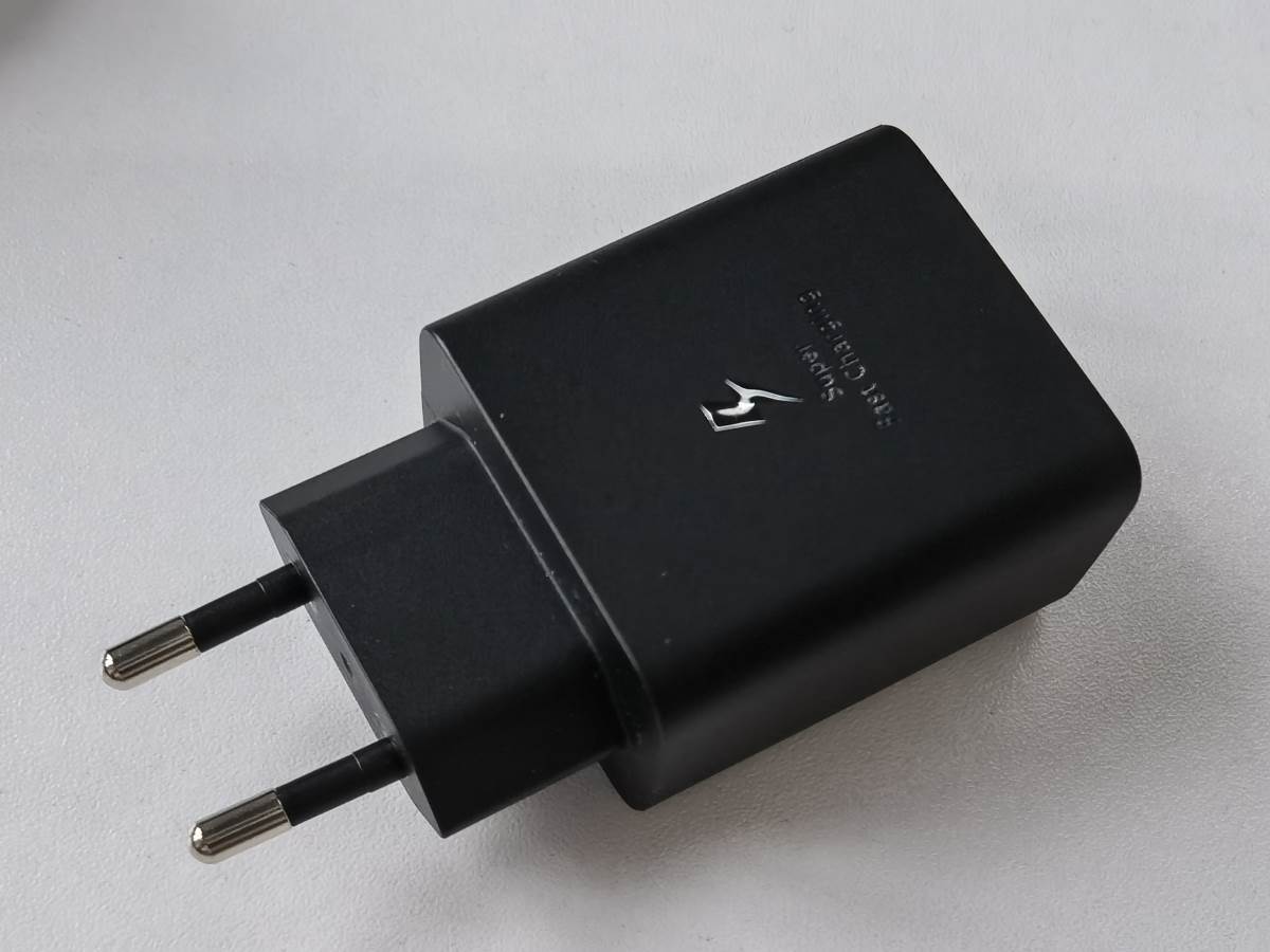 Samsung Galaxy S22 Ultra 45 W punjač