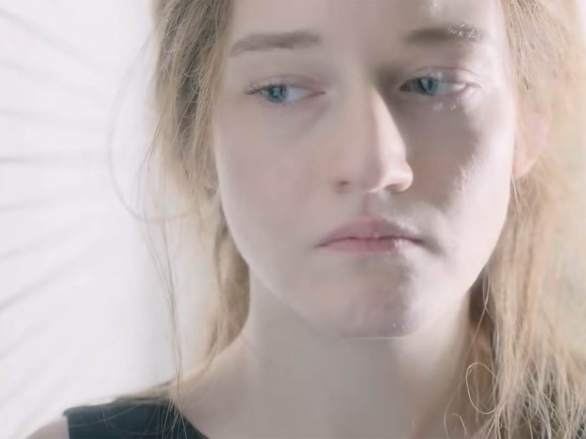 Serija Inventing Anna