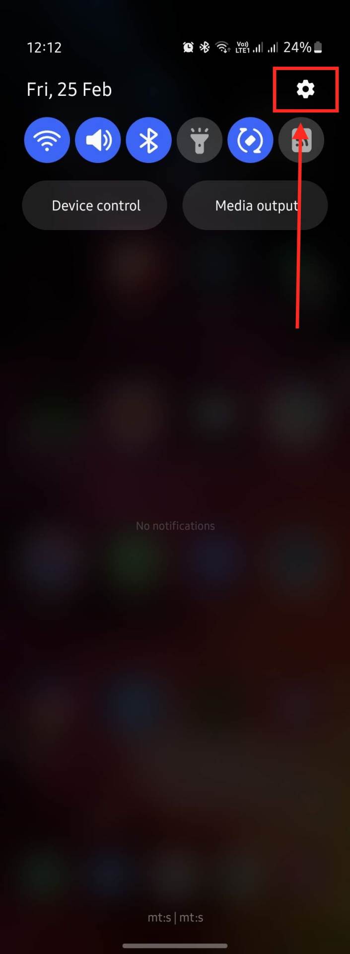 Ikonica za podešavanja u padajućem meniju