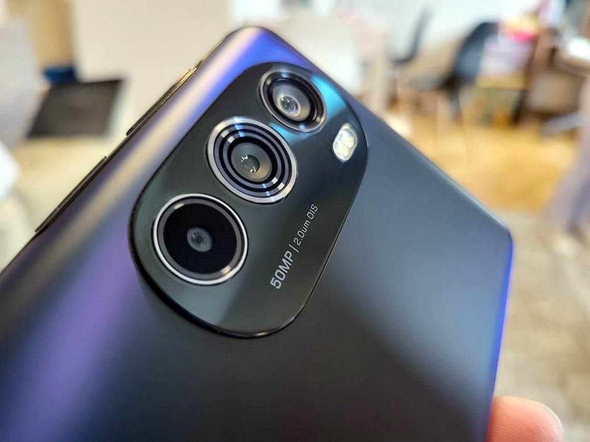 Motorola Edge 30 Pro (12-1).jpg