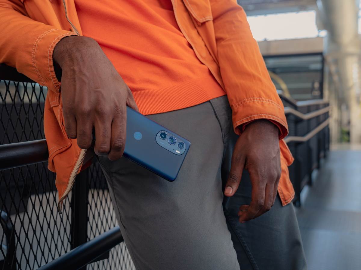 Motorola Edge 30 Pro (32).jpg