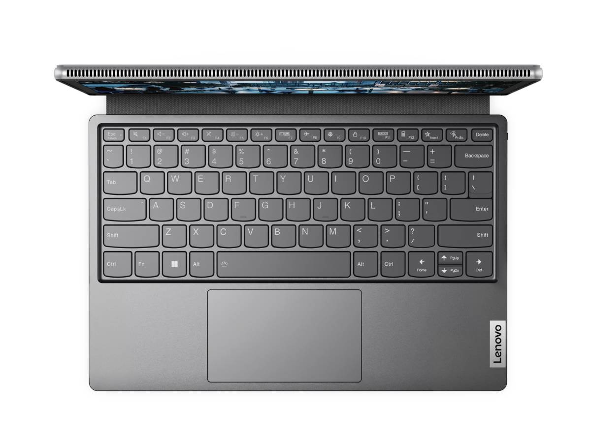 Lenovo IdeaPad Duet 5i_Gen_7_Glass_Touchpad_Keyboard.jpg