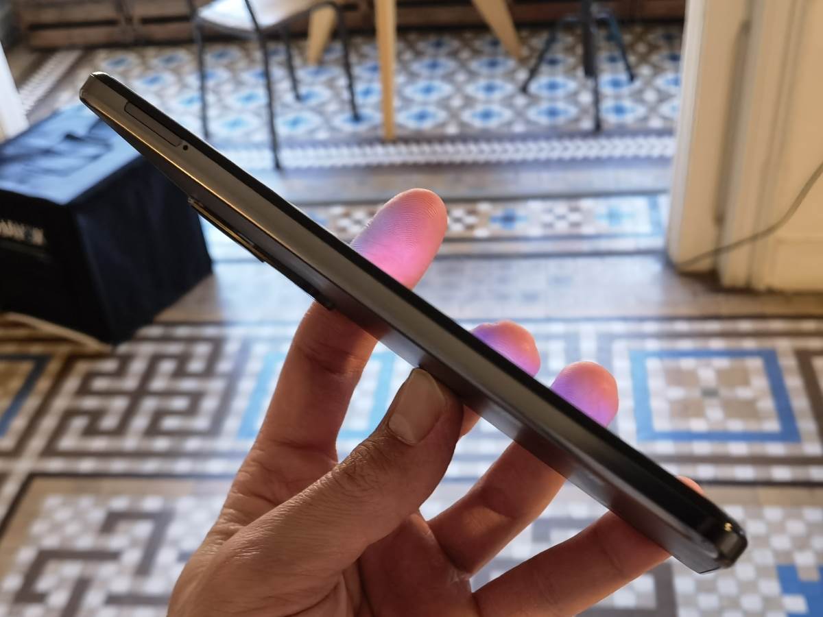 TLC 30 telefoni cene i specifikacije