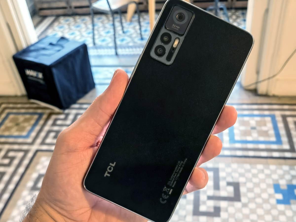 TLC 30 telefoni cene i specifikacije