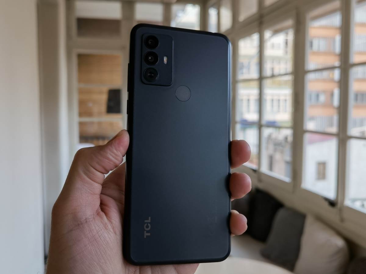 TCL 30E slike uživo