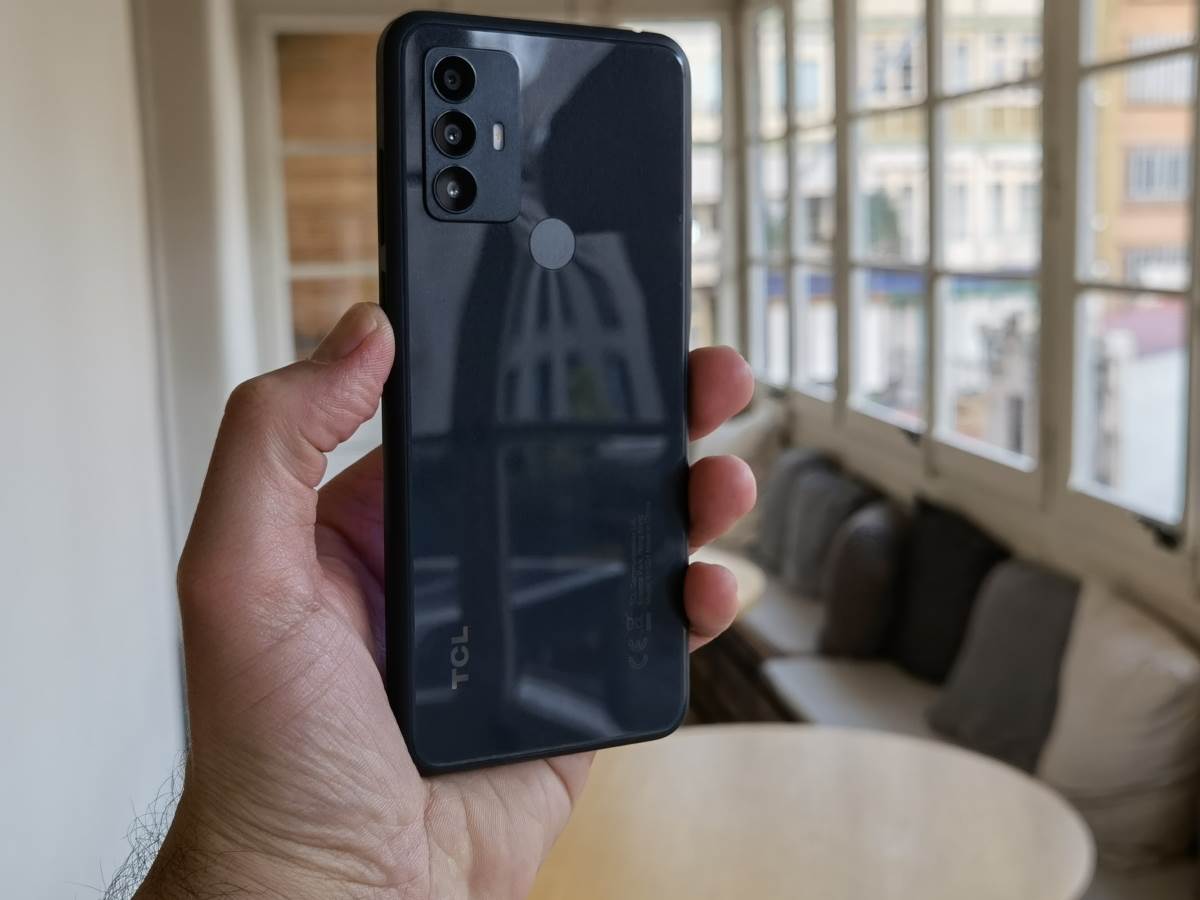 TLC 30 telefoni cene i specifikacije