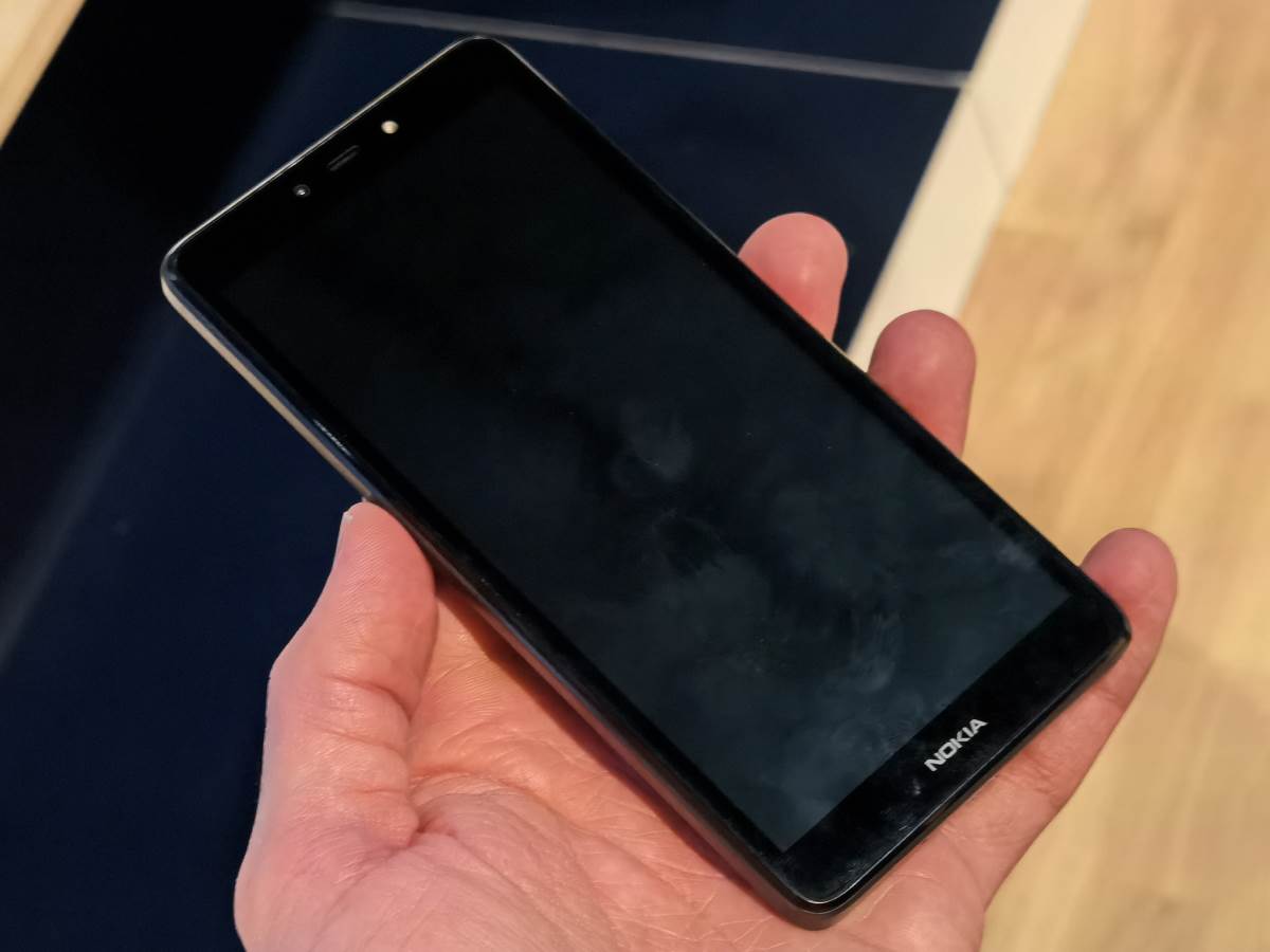 Nokia C2 2nd Edition (4).jpg