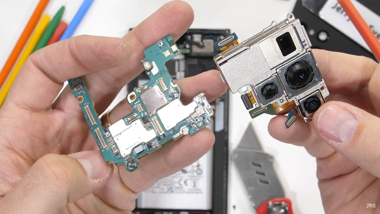 S22 Ultra rastavljanje (11).png