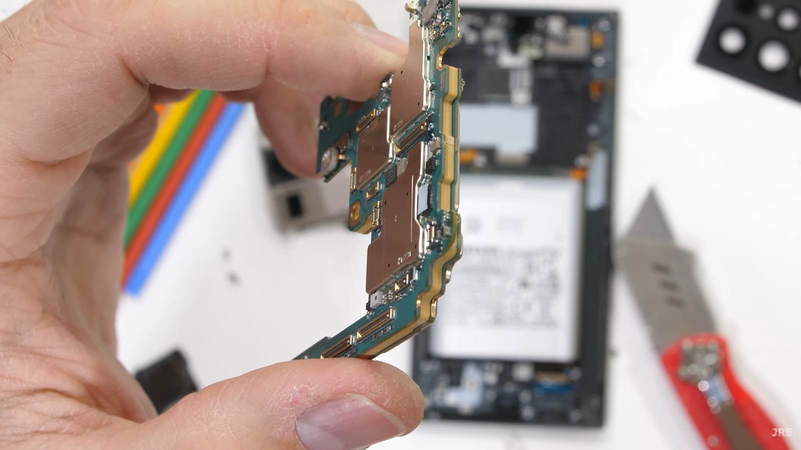 S22 Ultra rastavljanje (13).png