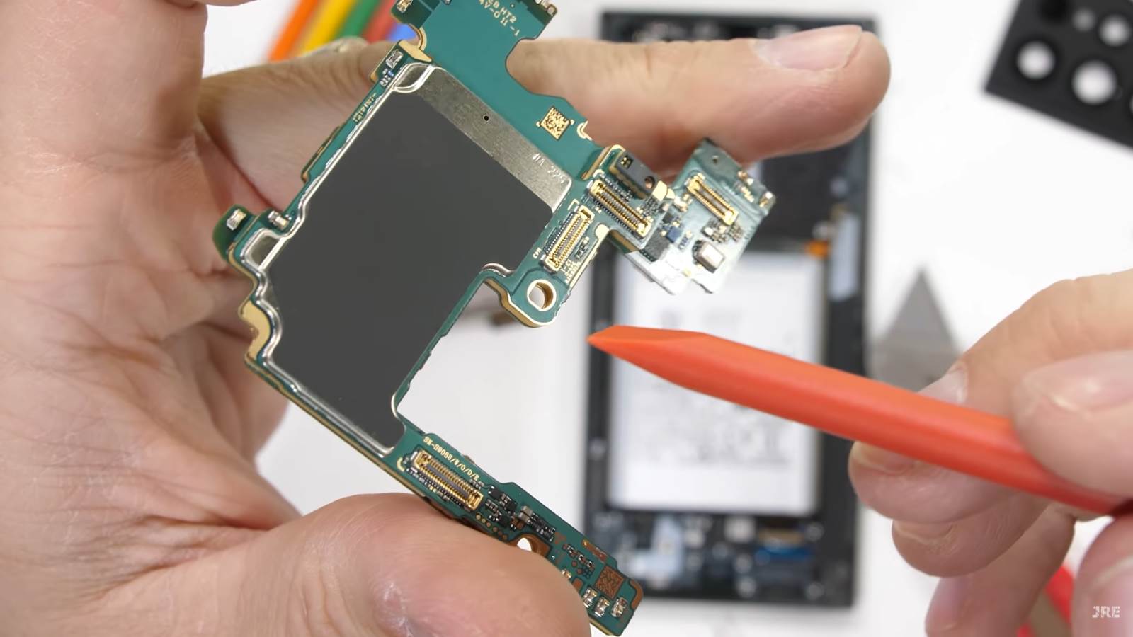 S22 Ultra rastavljanje (15).png