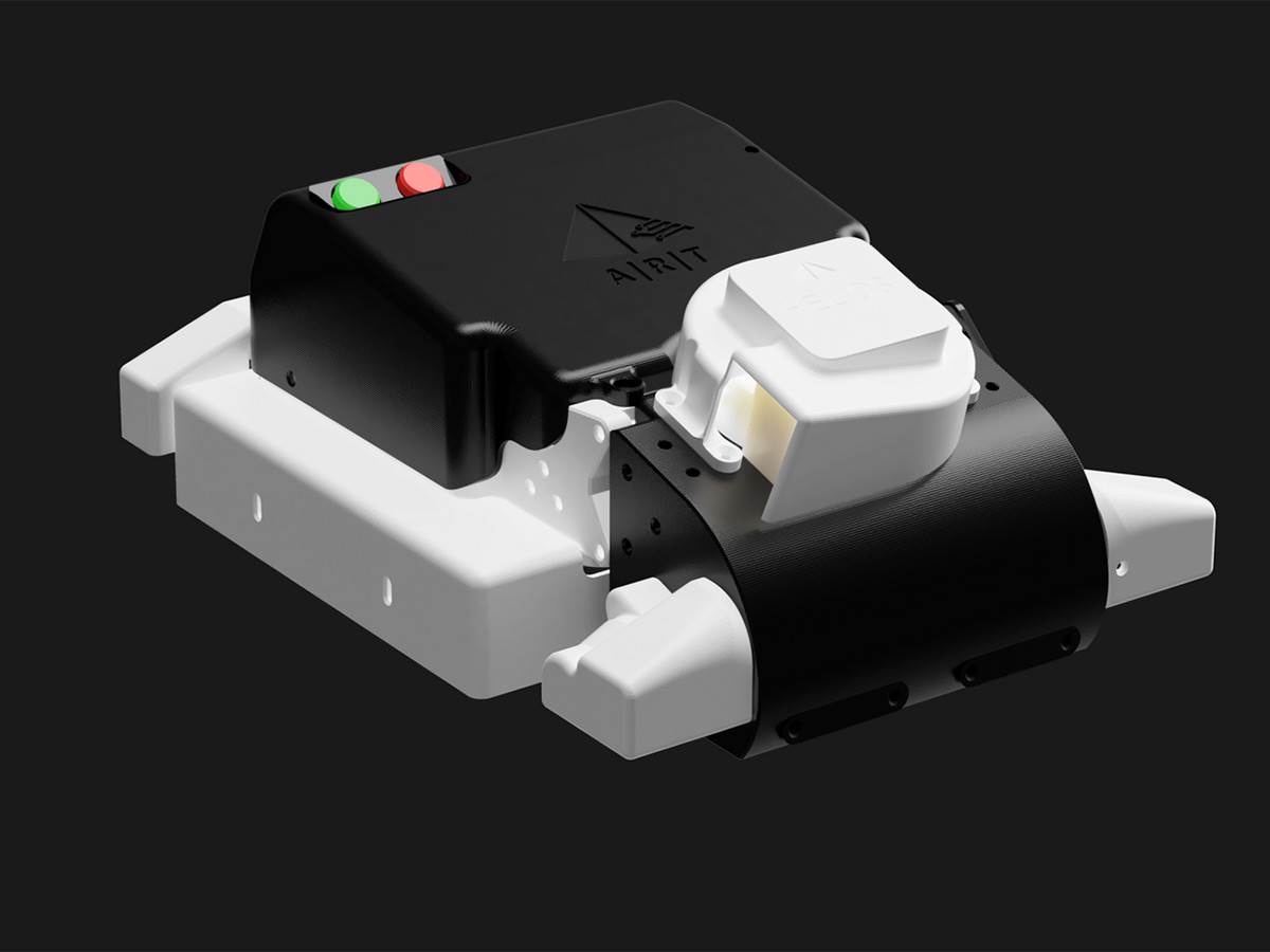 Dron za solarne ploče