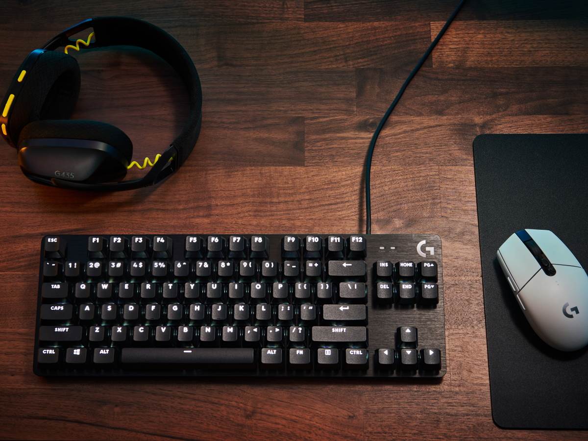 Logitech G413 TKL SE mehanička tastatura cena i specifikacije