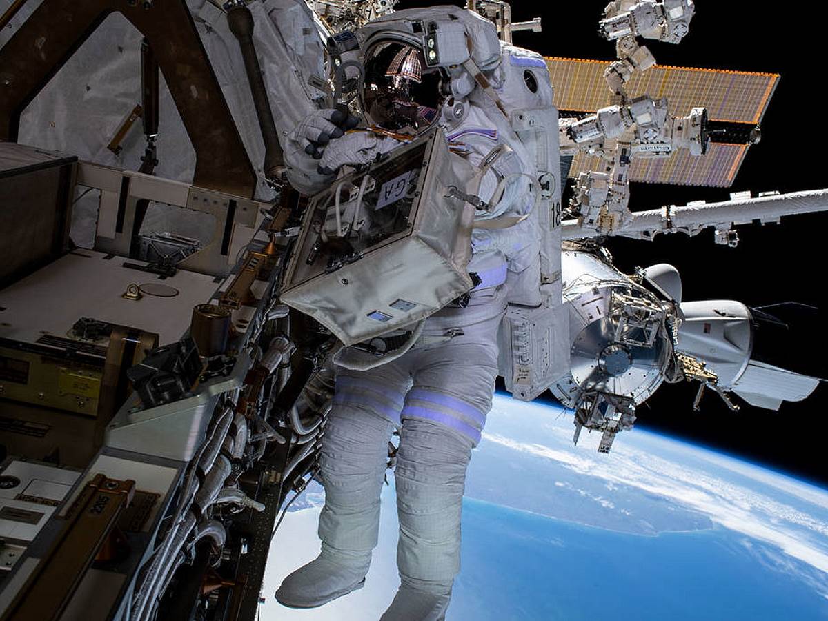 ISS International Space Station 11.jpg