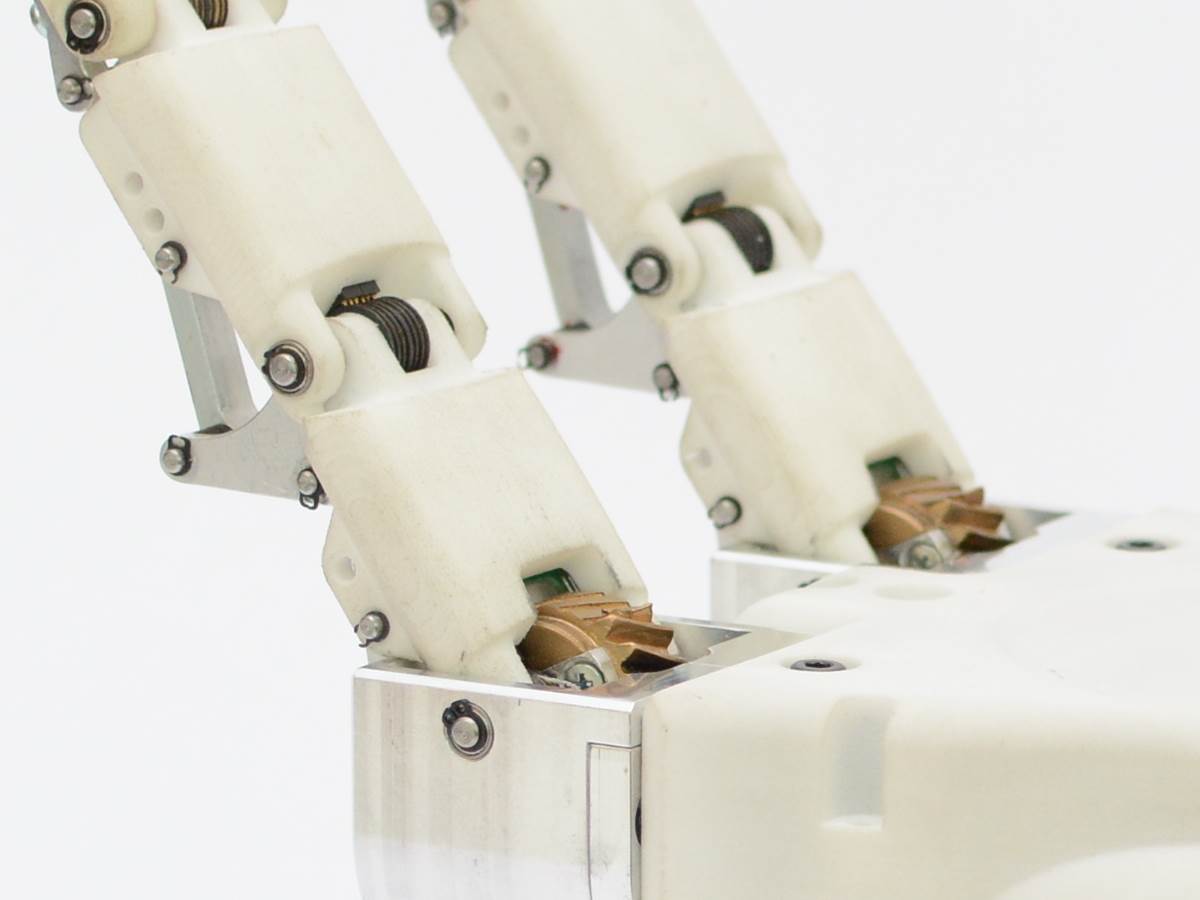Robotic hand photo 1.jpg