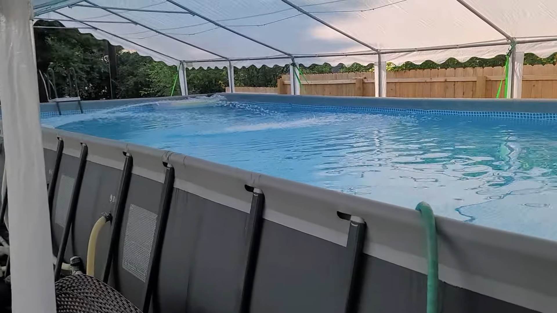 Bazen koji se greje ASIC rigovima