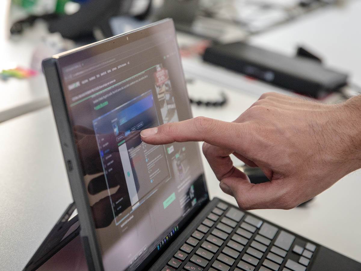 ASUS ROG Flow Z13 (9).jpg