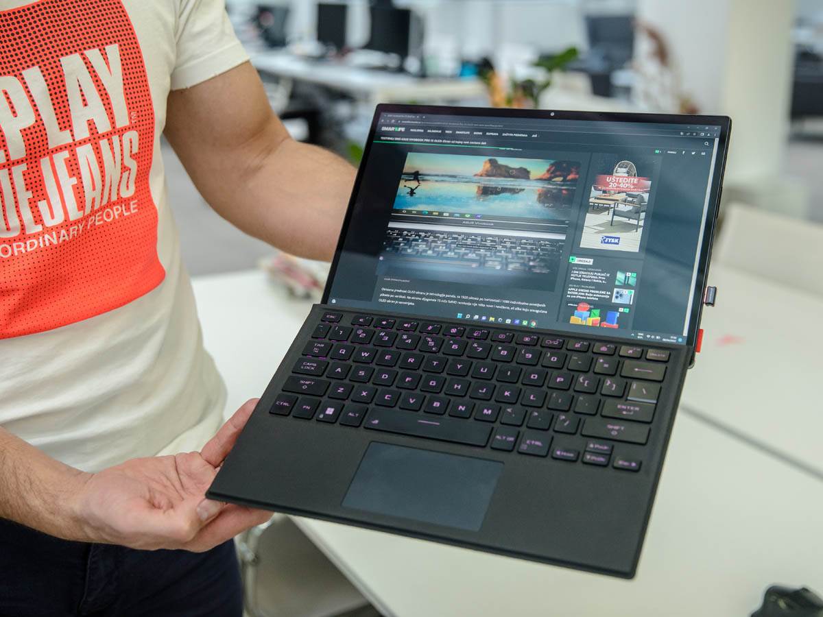 ASUS ROG Flow Z13 (13).jpg