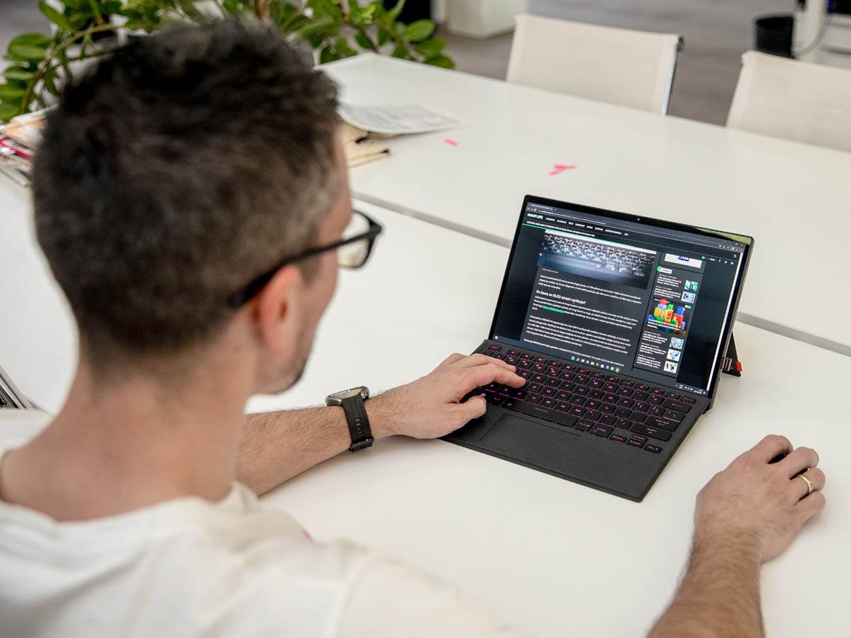 ASUS ROG Flow Z13 (14).jpg