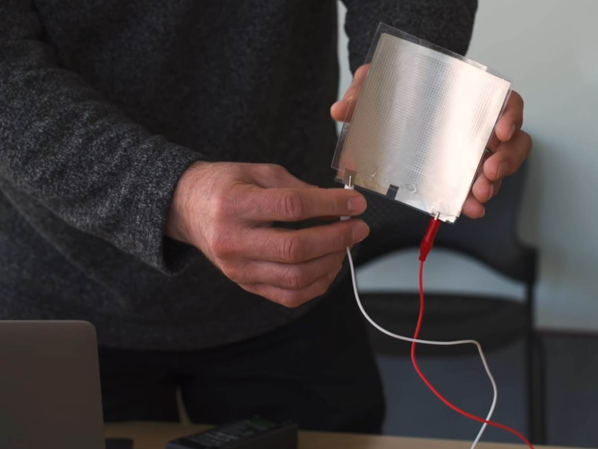 Zvučnik tanak kao papir 3.jpg