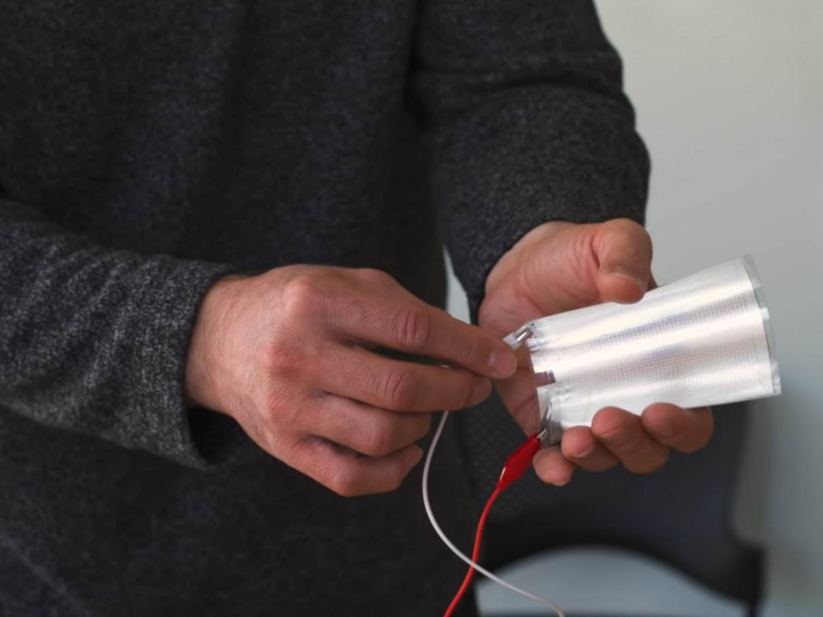 Zvučnik tanak kao papir 4.jpg