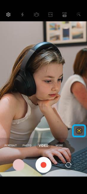 Samsung Galaxy Auto-Framing update