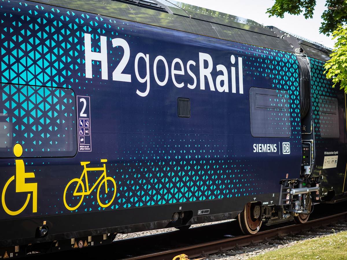 Siemens Mireo Plus H 6.jpg