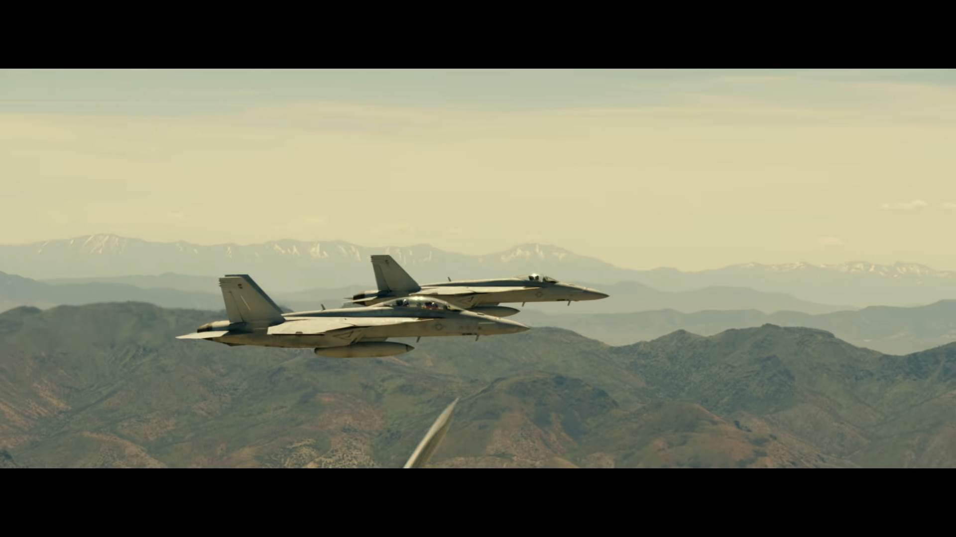 Top Gun_ Maverick _ NEW Official Trailer (2022 Movie) - Tom Cruise 1-4 screenshot.png